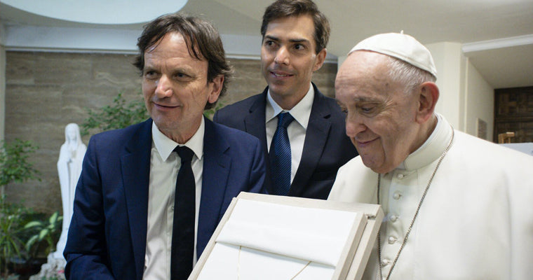 Pope Francis Blesses Ethical Diamonds, Avoiding Mining