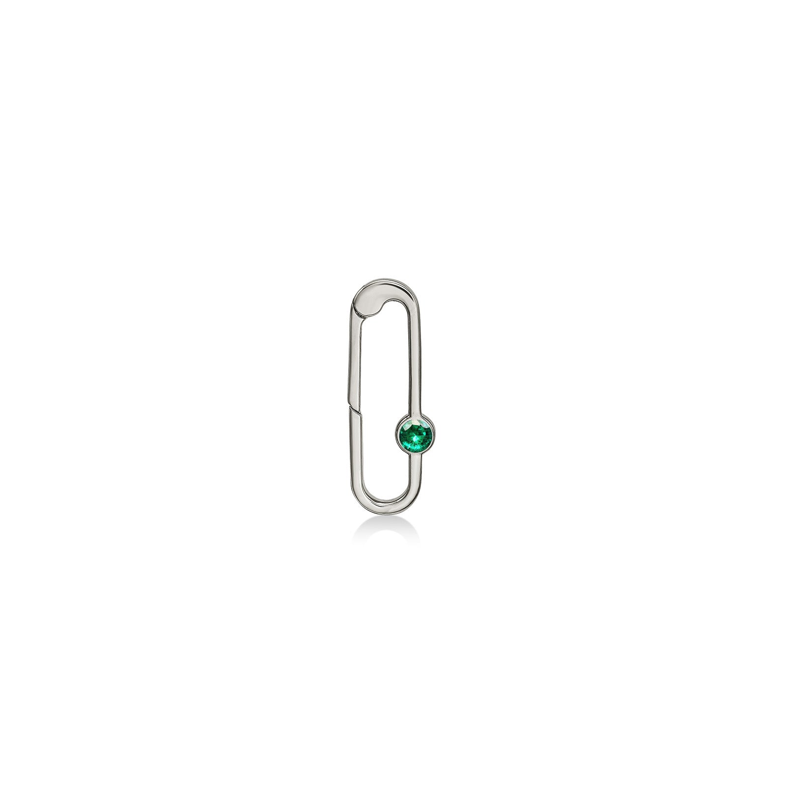 Paperclip charm lock in recycled 14k yellow gold with a round faceted cultivated emerald on a white background. 